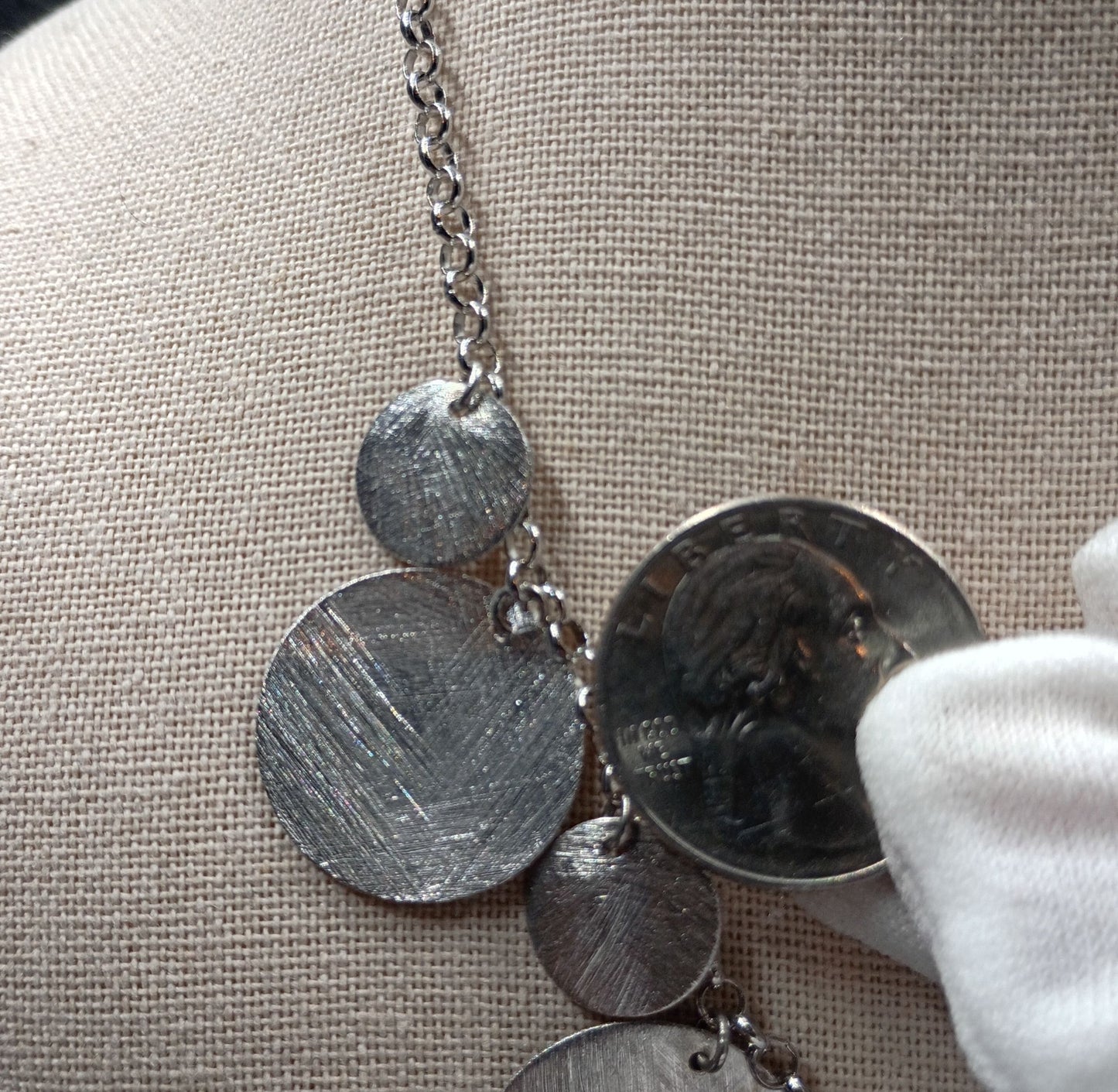 Vintage Silver hammered circle disk drop necklace